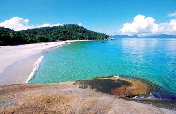 Praia na Ilha do Campeche em Florianópolis