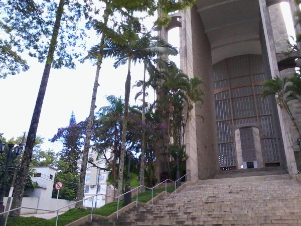 Escadaria da Igreja Matriz São Luiz Gonzaga 