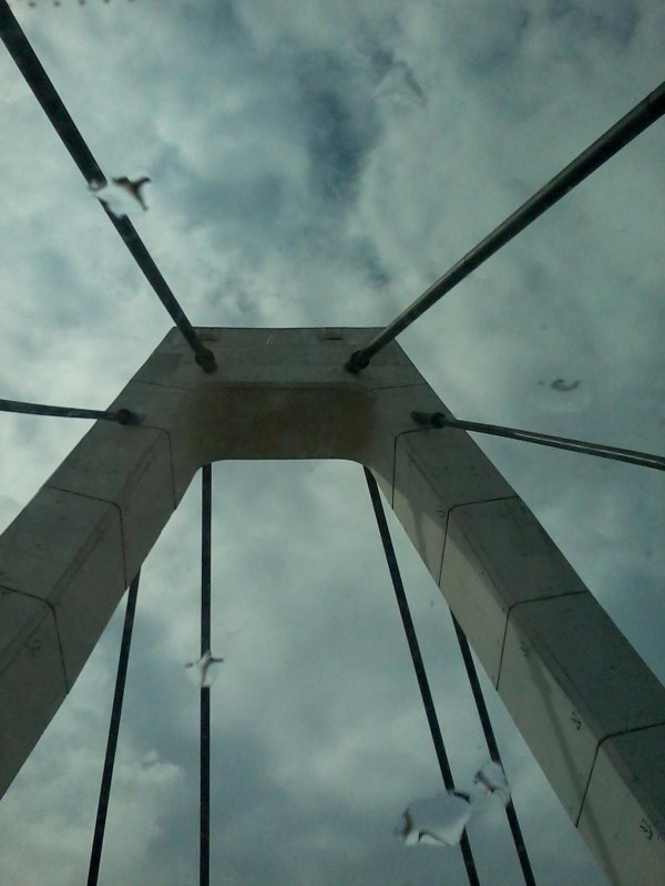 Ponte no centro da cidade