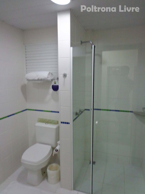 banheiro do hotel lecarnard em lages santa catarina